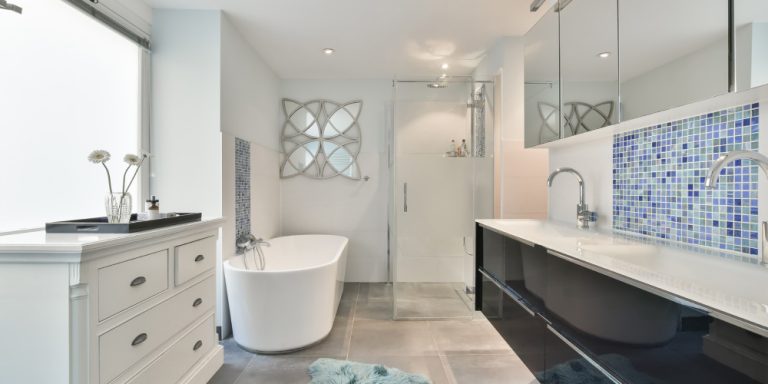 Innovative Bathroom Renovation Ideas to Maximizing Small Space